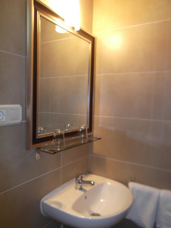 Hostal Sant Jordi Тоса де Мар Стая снимка